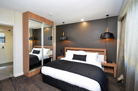 Hotel Grand Chancellor Townsville - Food Delivery Shop 3