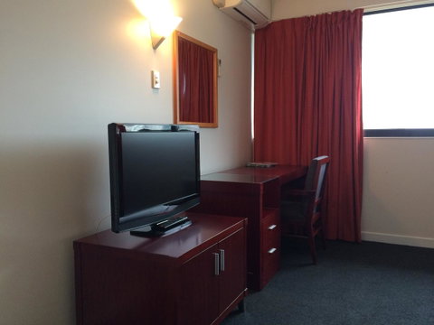 Madison Plaza Townsville - Food Delivery Shop 24