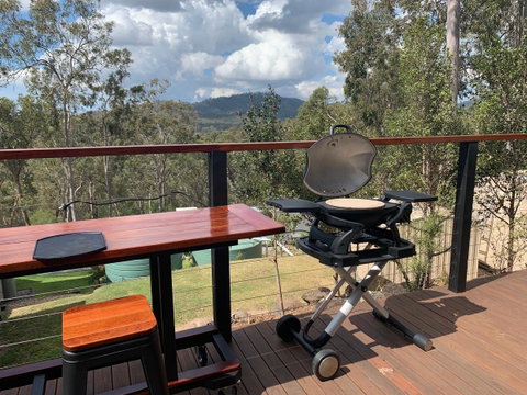 Bed & Breakfast 1 Bedroom Guest House - Food Delivery Shop 32