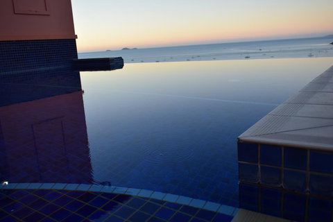 Martinique Whitsunday Resort - Food Delivery Shop 32