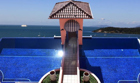 Martinique Whitsunday Resort - Food Delivery Shop 23