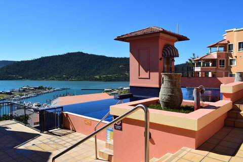 Martinique Whitsunday Resort - Food Delivery Shop 30