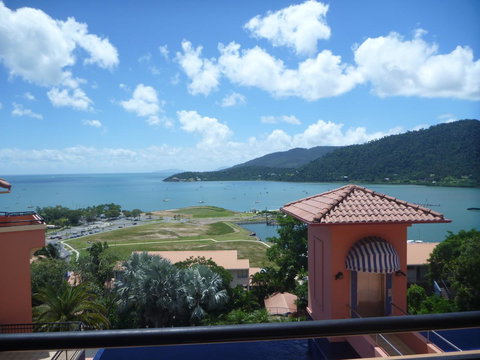 Martinique Whitsunday Resort - Food Delivery Shop 41