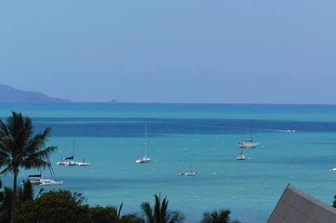Ocean Views At Whitsunday Terraces Resort - Food Delivery Shop 26