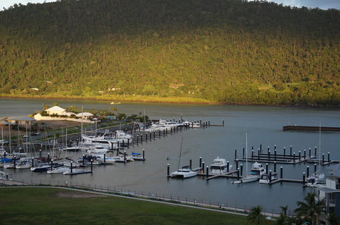 Ocean Views At Whitsunday Terraces Resort - Food Delivery Shop 19