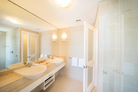 Pinnacles - Food Delivery Shop 18