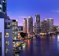 Stamford Plaza Brisbane - Food Delivery Shop