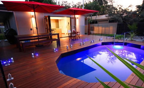 Beach House On Jones Parade, Central Coolum Beach - Food Delivery Shop 1