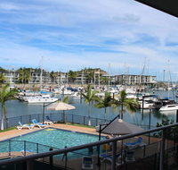 Beachside Apartment 17 - Food Delivery Shop