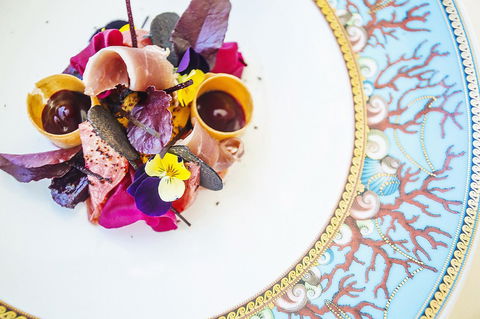 Imperial Hotel Gold Coast - Food Delivery Shop 17