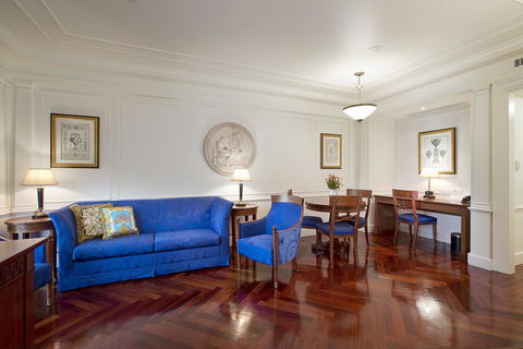 Imperial Hotel Gold Coast - Food Delivery Shop 23