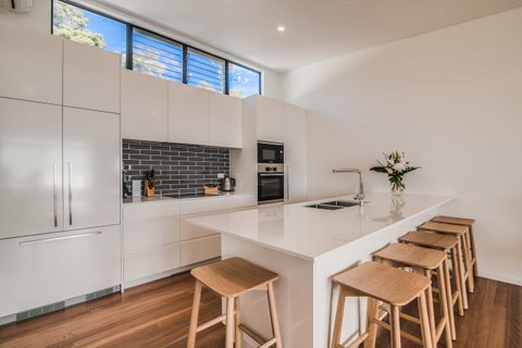 The Point Coolum - Food Delivery Shop 22