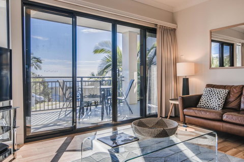 The Point Coolum - Food Delivery Shop 29