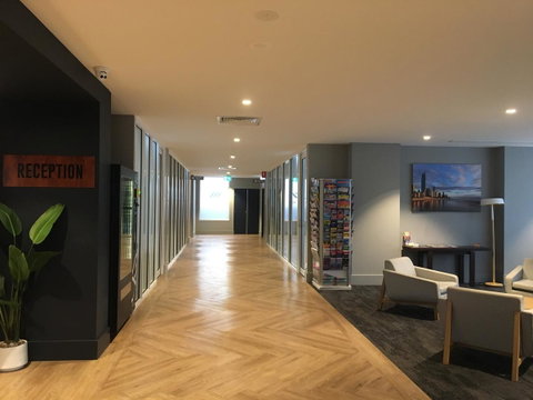 Woodroffe Hotel - Food Delivery Shop 6