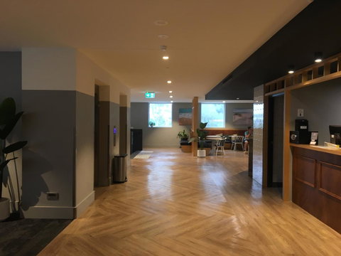 Woodroffe Hotel - Food Delivery Shop 7