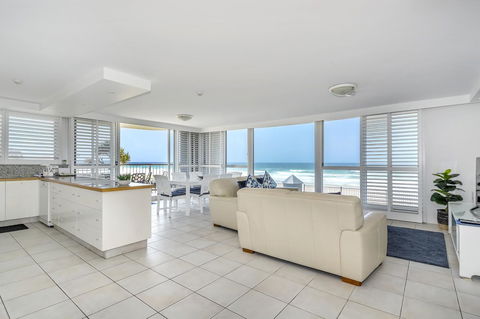 Golden Sands On The Beach - Absolute Beachfront Apartments - Food Delivery Shop 2