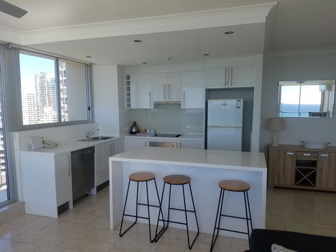 Golden Sands On The Beach - Absolute Beachfront Apartments - Food Delivery Shop 22