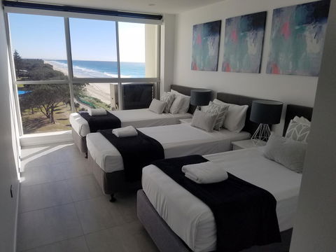 Golden Sands On The Beach - Absolute Beachfront Apartments - Food Delivery Shop 12