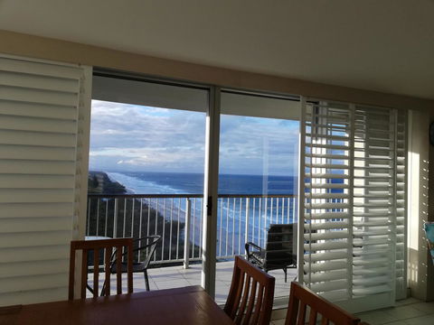 Golden Sands On The Beach - Absolute Beachfront Apartments - Food Delivery Shop 34