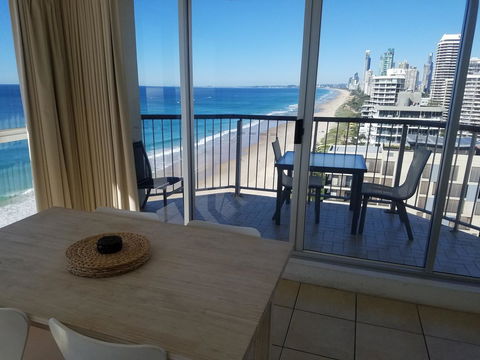 Golden Sands On The Beach - Absolute Beachfront Apartments - Food Delivery Shop 39