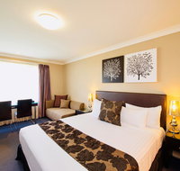 Best Western Plus Ambassador On Ruthven Motor Inn - Food Delivery Shop