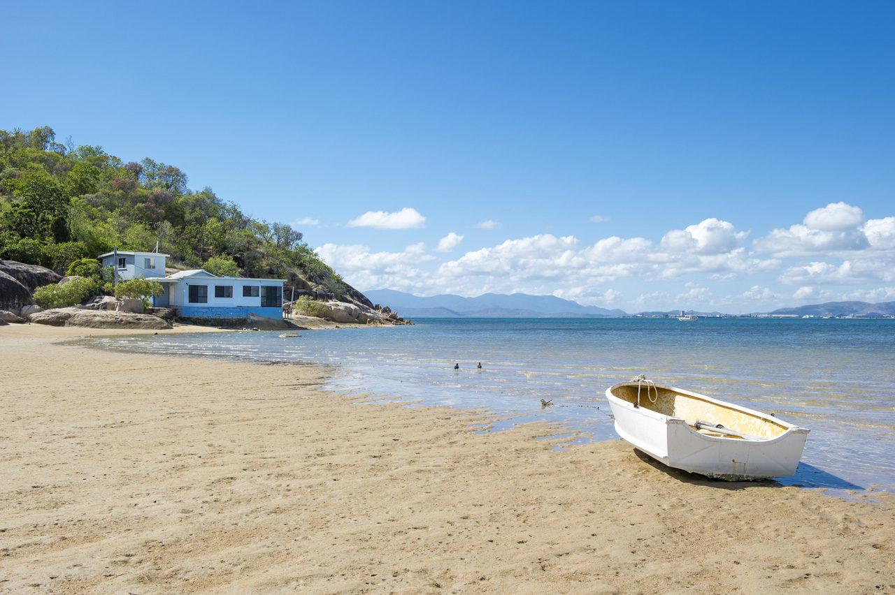 Magnetic Island QLD Food Delivery Shop