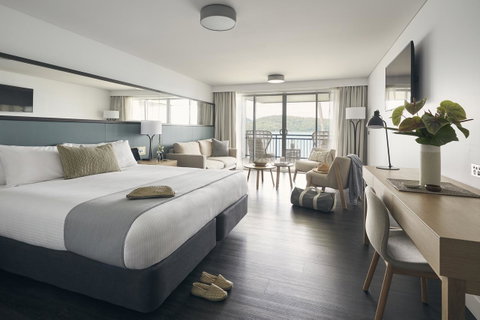Daydream Island Resort - Food Delivery Shop 12