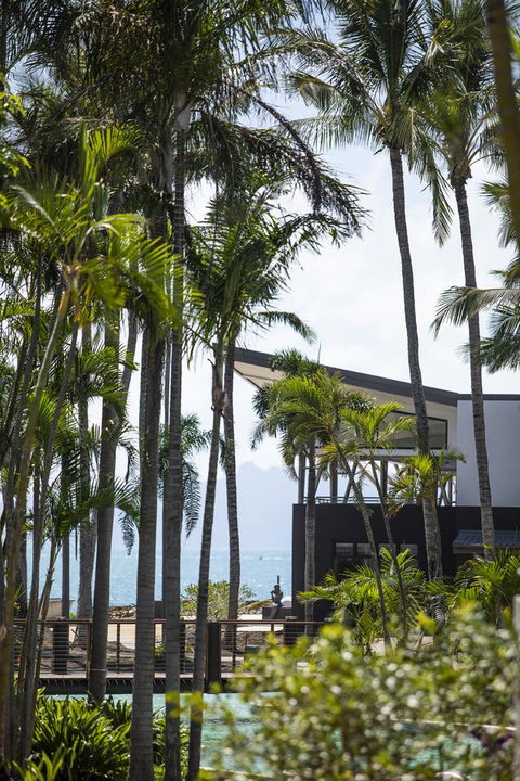 Daydream Island Resort - Food Delivery Shop 27