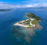 Daydream Island Resort - Food Delivery Shop