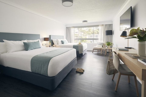 Daydream Island Resort - Food Delivery Shop 19