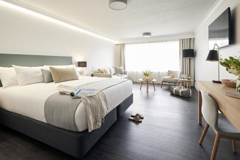Daydream Island Resort - Food Delivery Shop 16