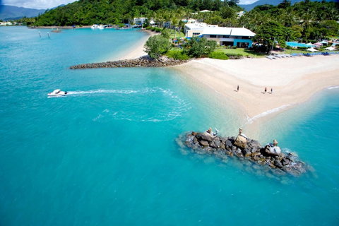 Daydream Island Resort - Food Delivery Shop 42