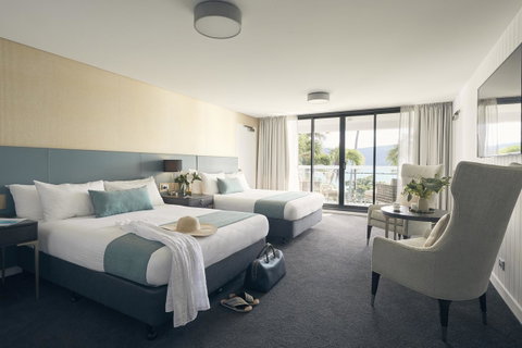 Daydream Island Resort - Food Delivery Shop 3