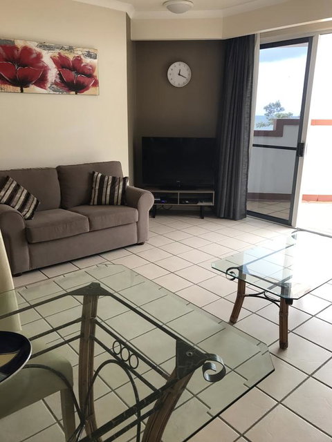 Aquarius Resort - Food Delivery Shop 2