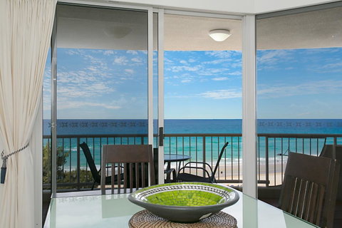Moroccan Resort - HR Surfers Paradise - Food Delivery Shop 16