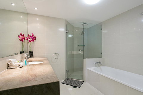 Moroccan Resort - HR Surfers Paradise - Food Delivery Shop 28