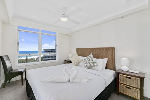 Moroccan Resort - HR Surfers Paradise - Food Delivery Shop 5