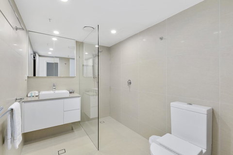 Moroccan Resort - HR Surfers Paradise - Food Delivery Shop 3
