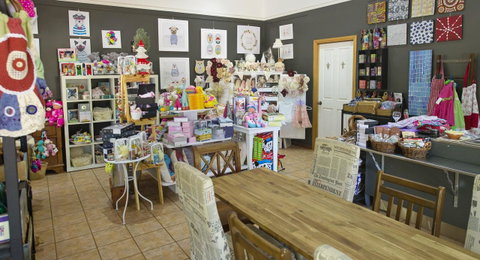 Allumbah Pocket Cottages - Food Delivery Shop 22