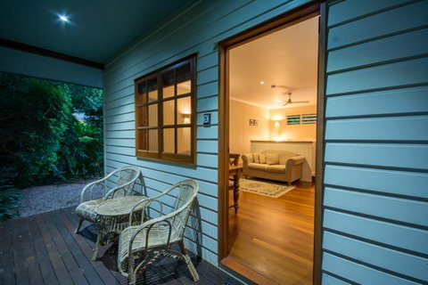 Allumbah Pocket Cottages - Food Delivery Shop 14