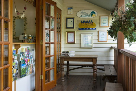 Allumbah Pocket Cottages - Food Delivery Shop 21