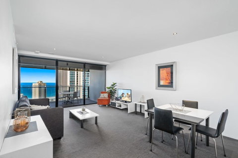 Circle On Cavill, Apartments And Sub Penthouses - We Accommodate - Food Delivery Shop 8