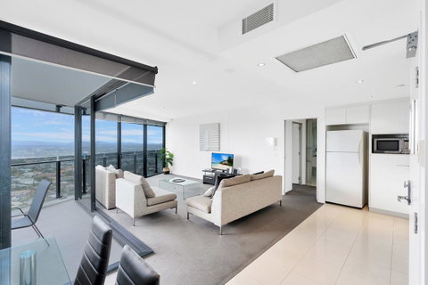 Circle On Cavill, Apartments And Sub Penthouses - We Accommodate - Food Delivery Shop 14