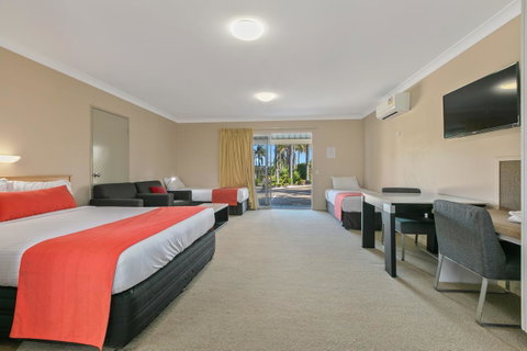 Comfort Inn North Brisbane - Food Delivery Shop 16
