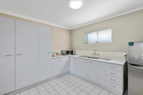 Comfort Inn North Brisbane - Food Delivery Shop 3