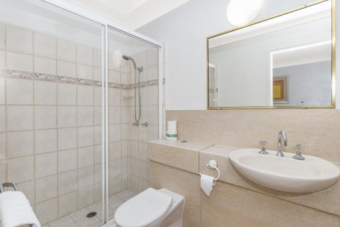 Comfort Inn North Brisbane - Food Delivery Shop 2