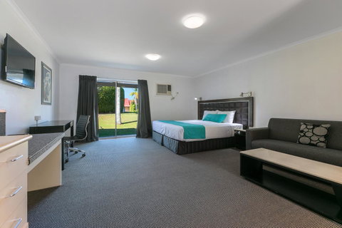 Comfort Inn North Brisbane - Food Delivery Shop 25