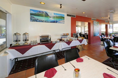 Smart Motels Bert Hinkler - Food Delivery Shop 4
