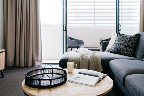 Gabba Central Apartments - Food Delivery Shop 10