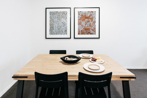 Gabba Central Apartments - Food Delivery Shop 6